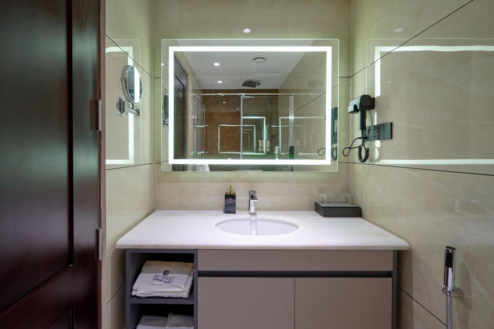 Kowju Airport Hotel Calicut Kondotty Dış mekan fotoğraf